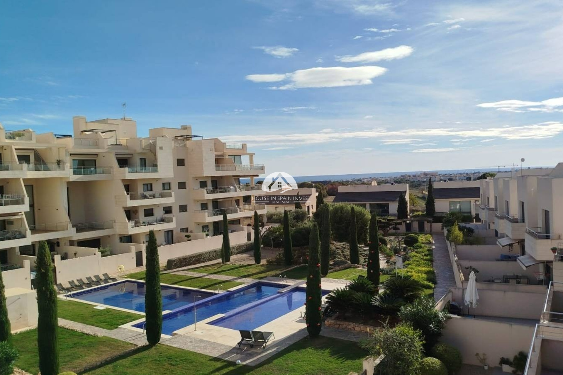 Resale - Villa - Orihuela Costa - La Zenia