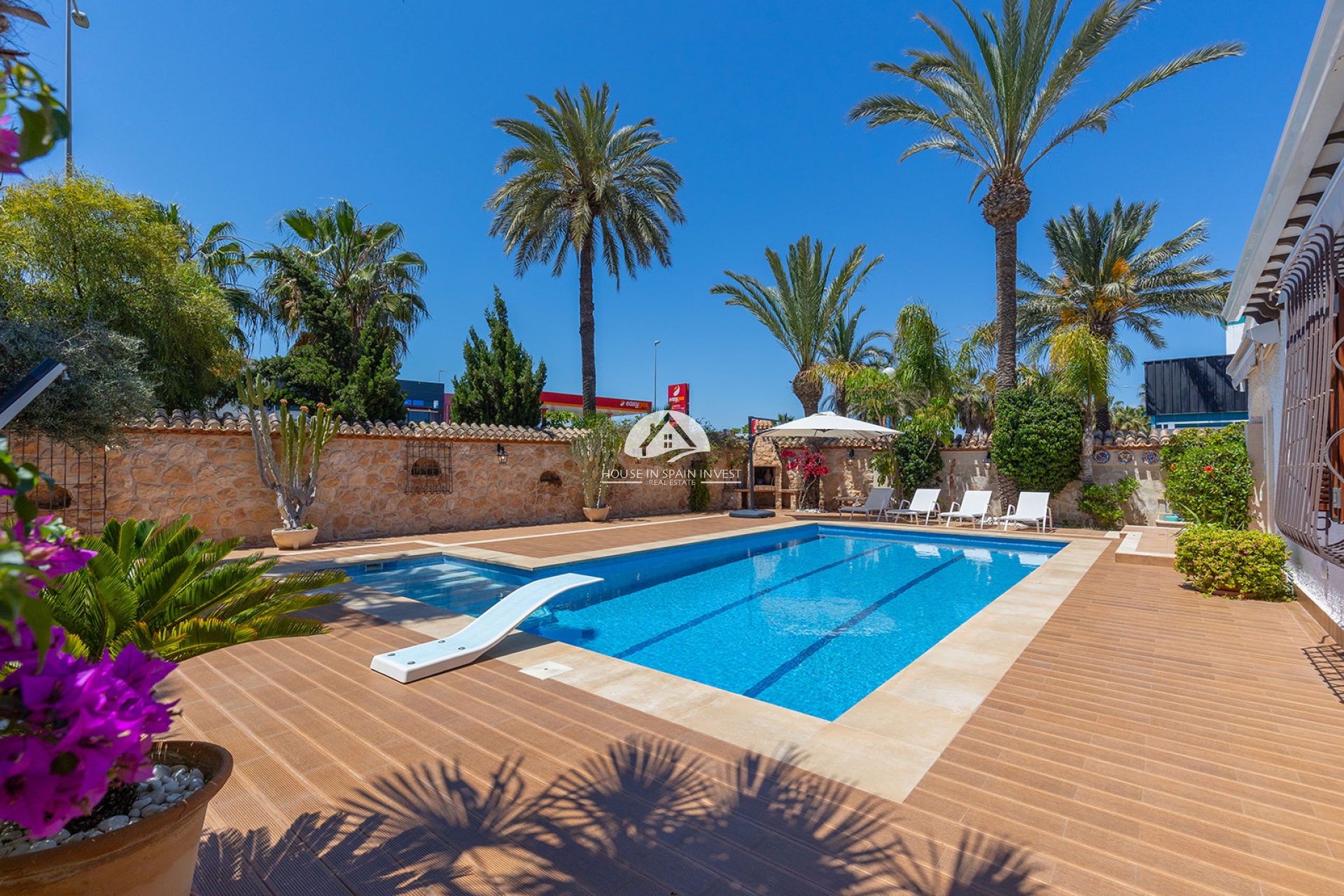Resale - Villa - Orihuela Costa - Punta Prima  