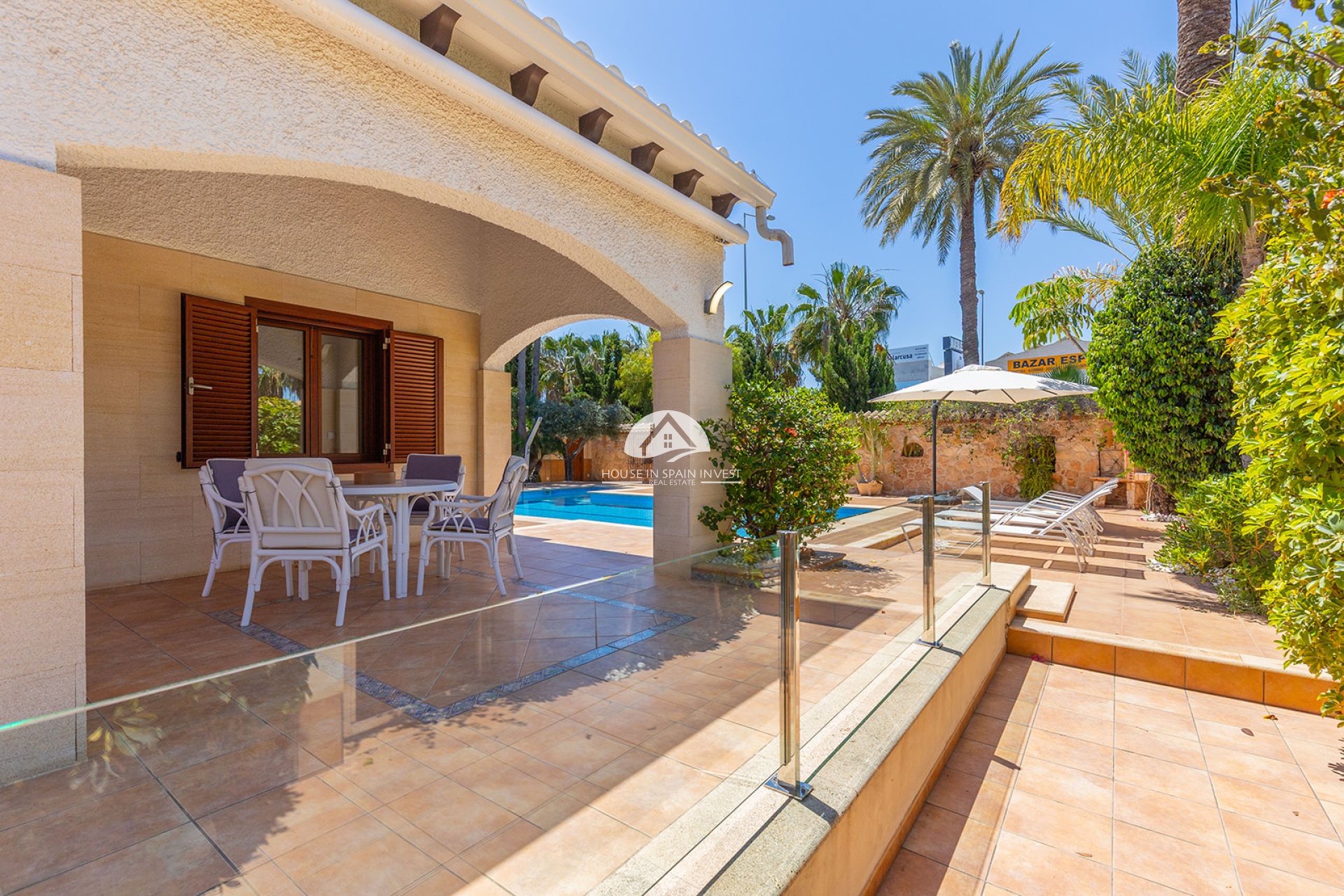 Resale - Villa - Orihuela Costa - Punta Prima  