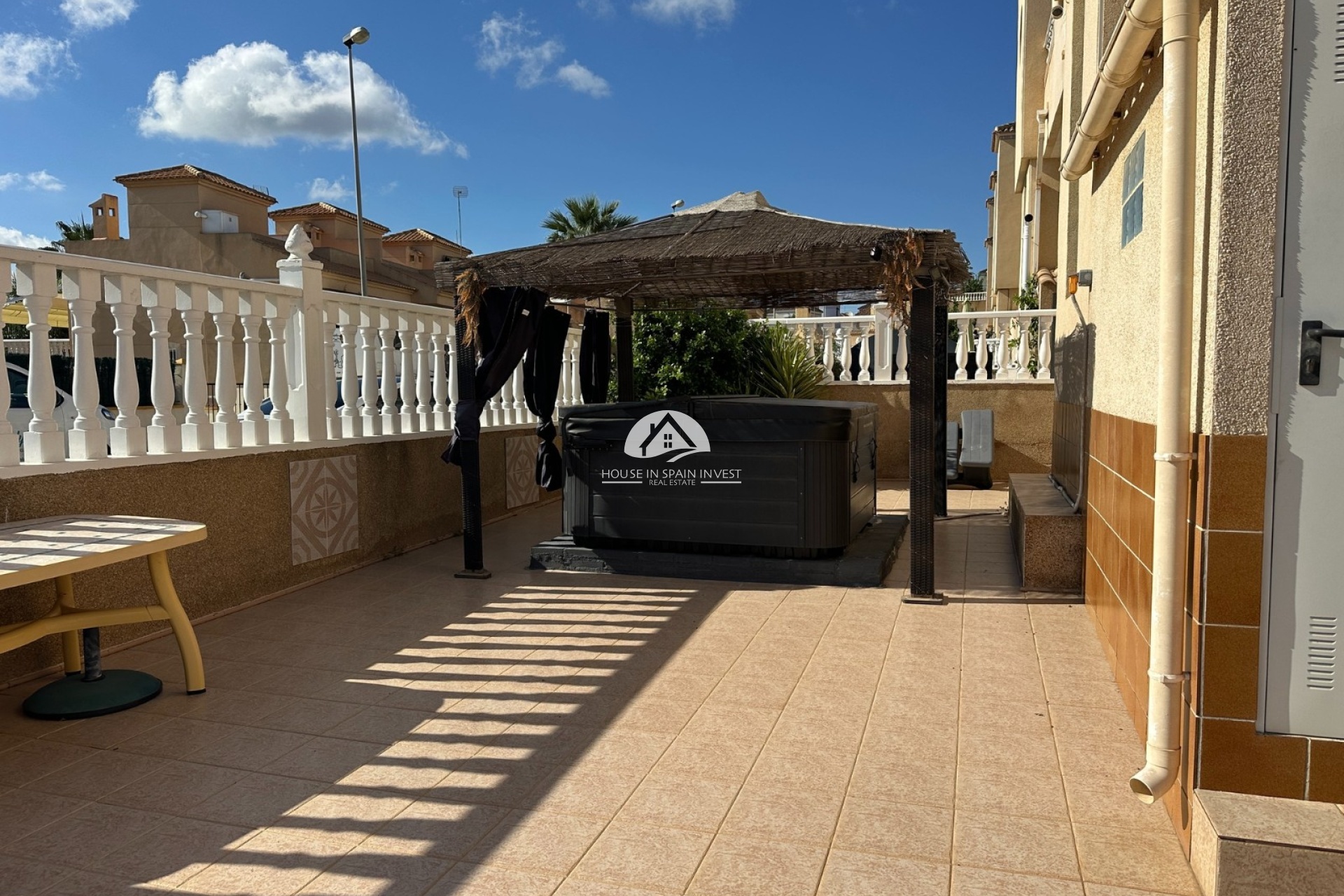 Resale - Villa - Orihuela Costa - Villamartín