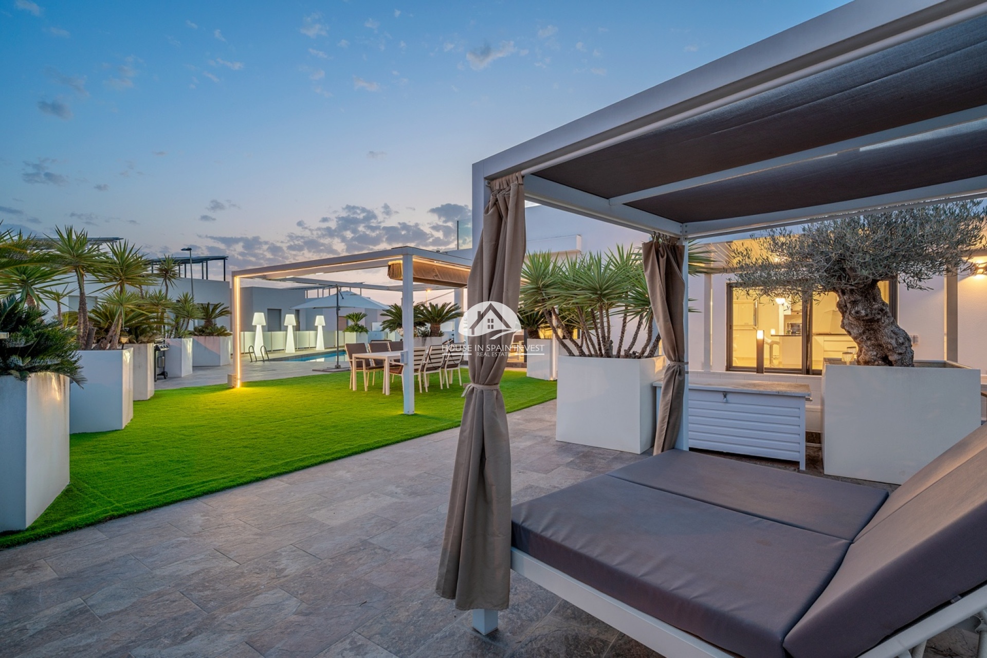 Resale - Villa - Orihuela Costa - Villamartín