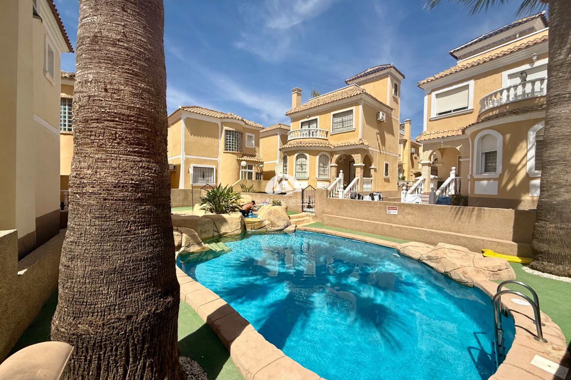 Resale - Villa - Orihuela Costa - Villamartín