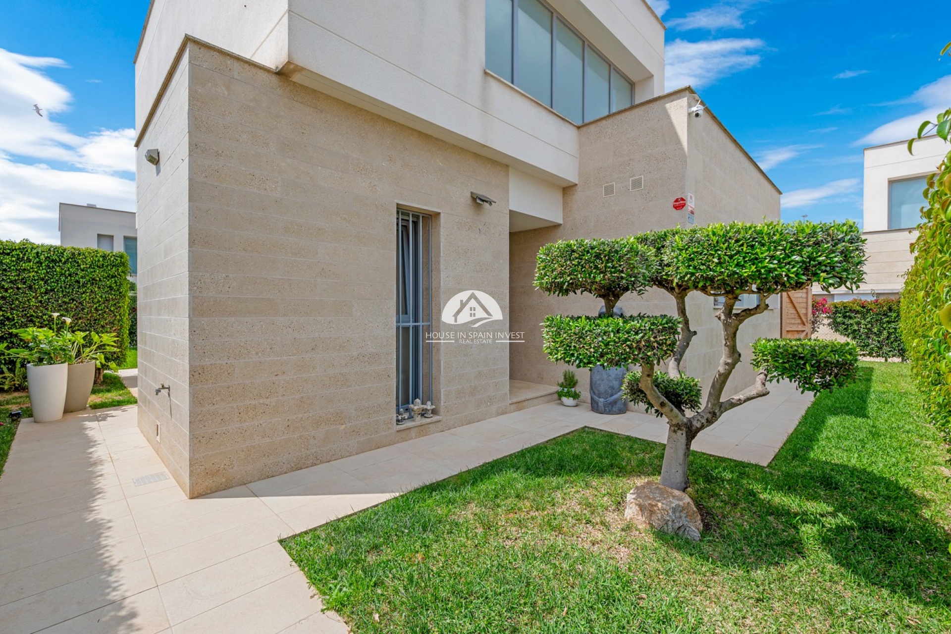 Resale - Villa - Orihuela Costa - Vistabella