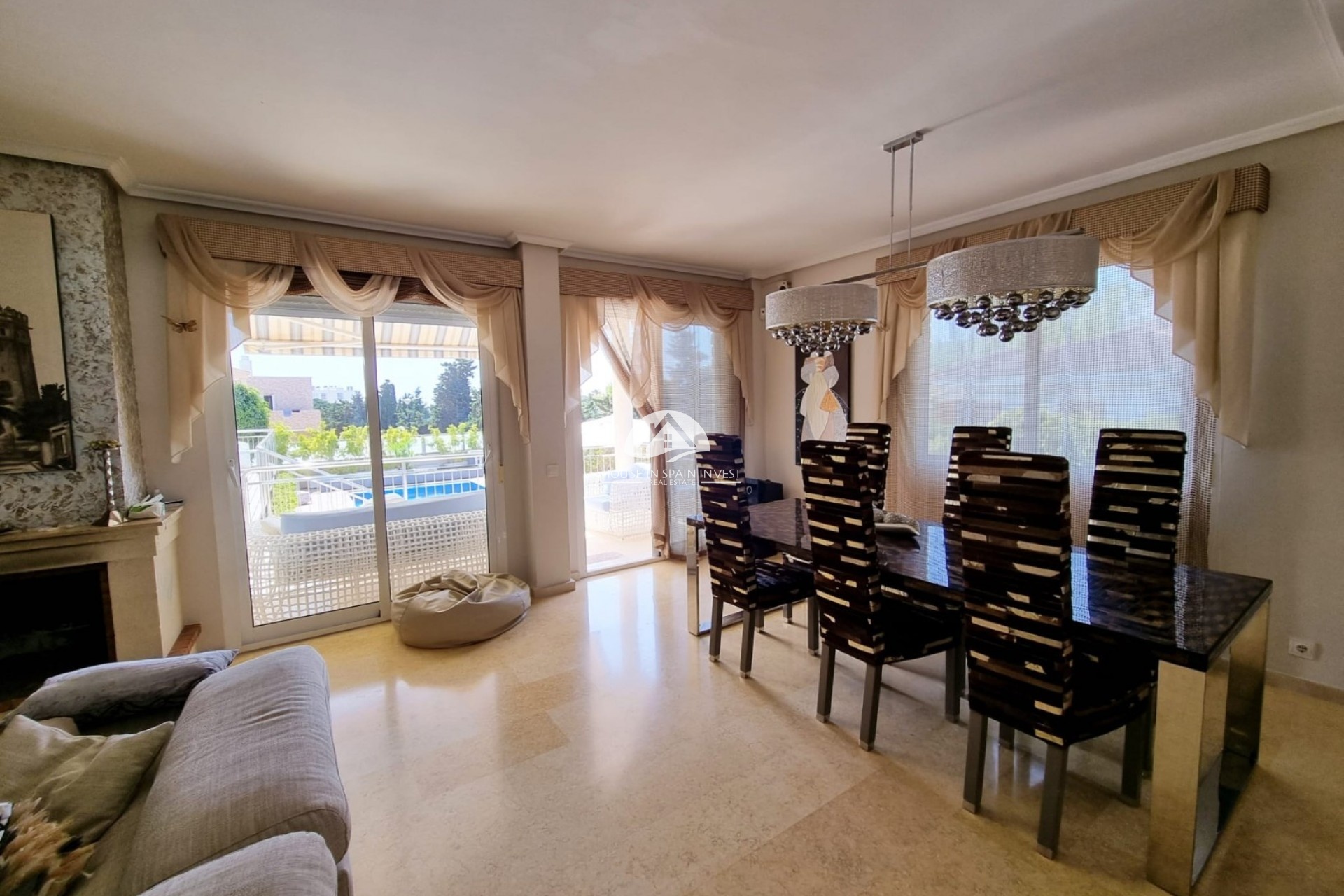 Resale - Villa - Torrevieja - La Mata