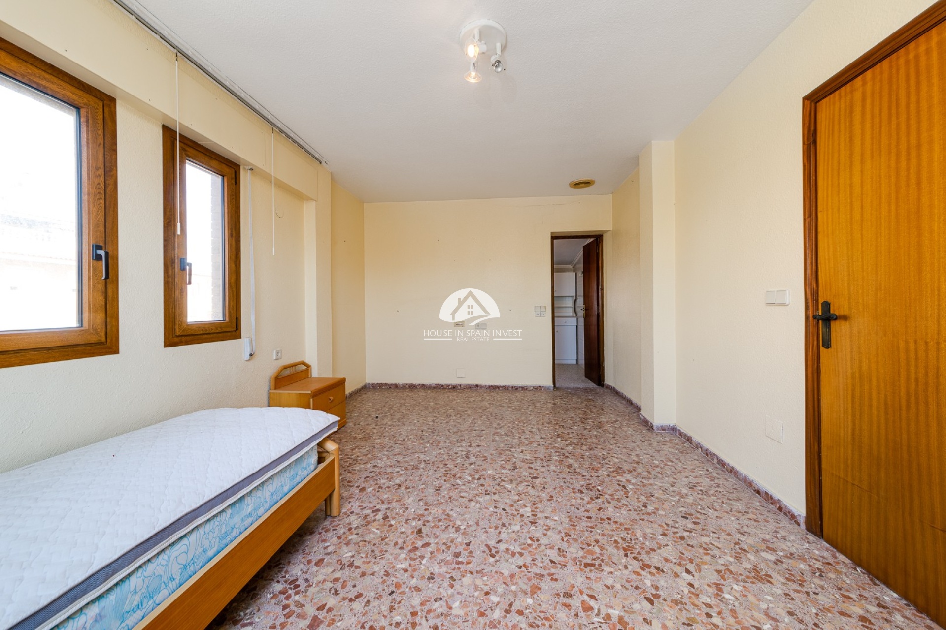 Resale - Villa - Torrevieja - La Mata