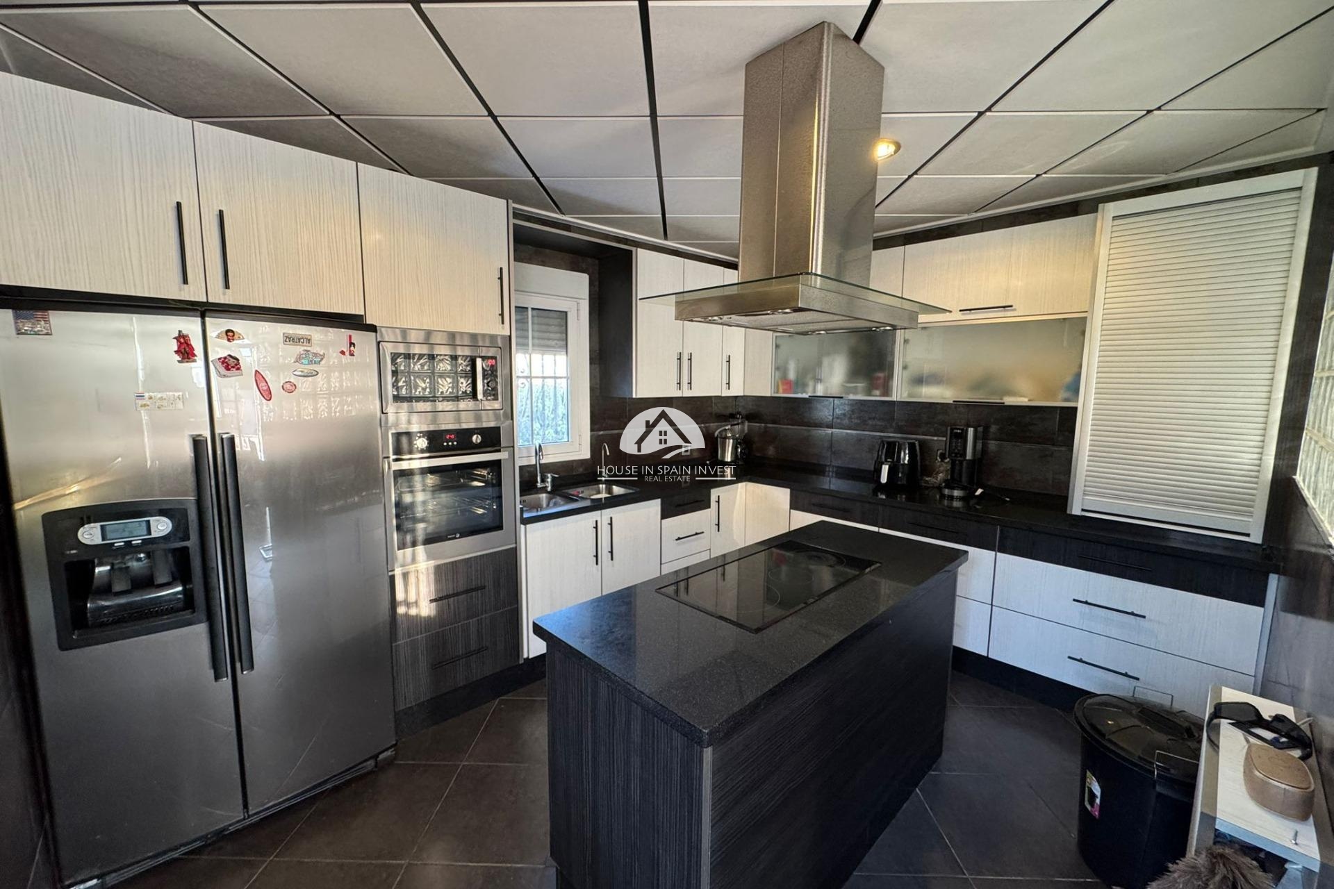 Resale - Villa - Torrevieja - La Siesta - El Chaparral - San Luis