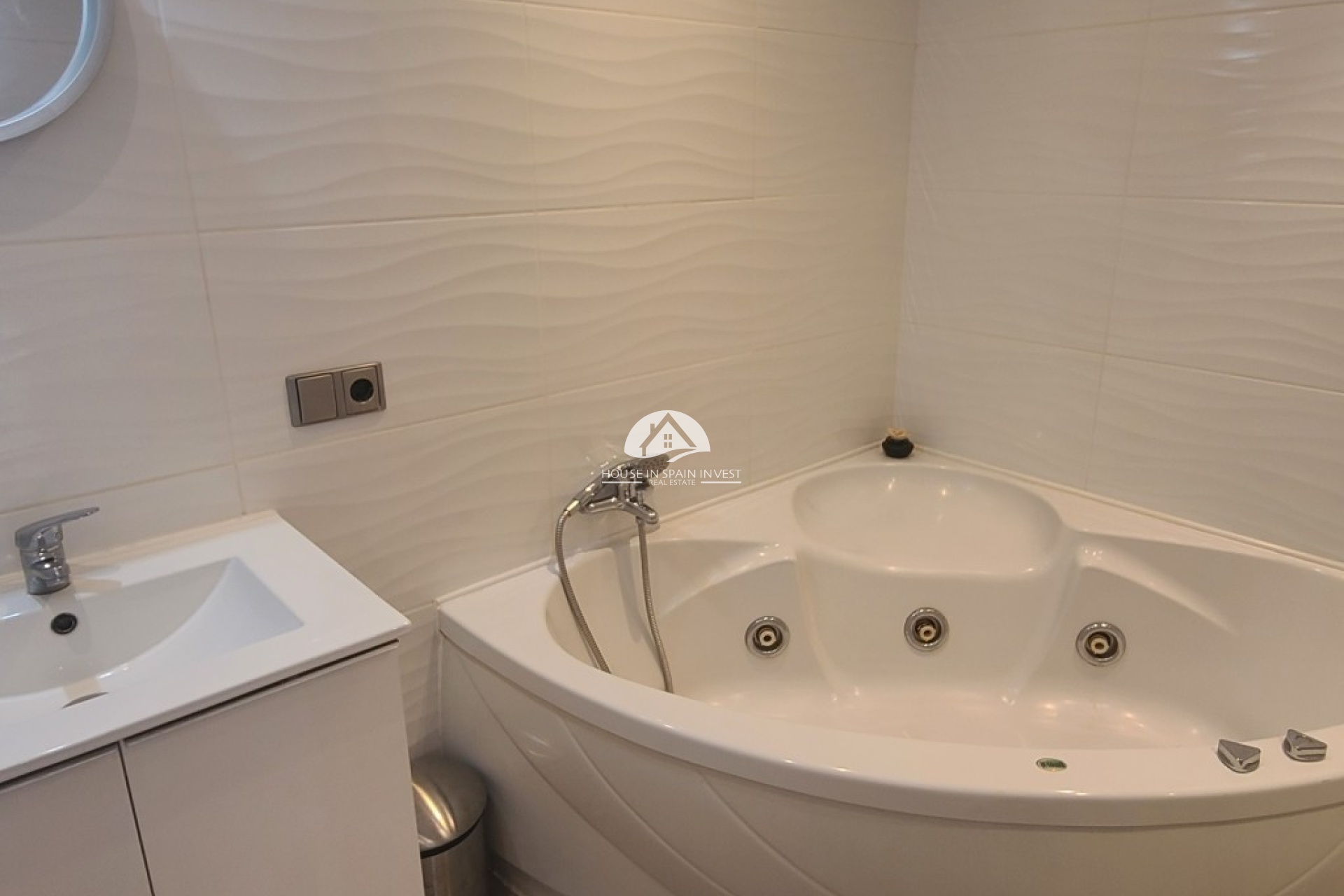 Resale - Villa - Torrevieja - Los Balcones  