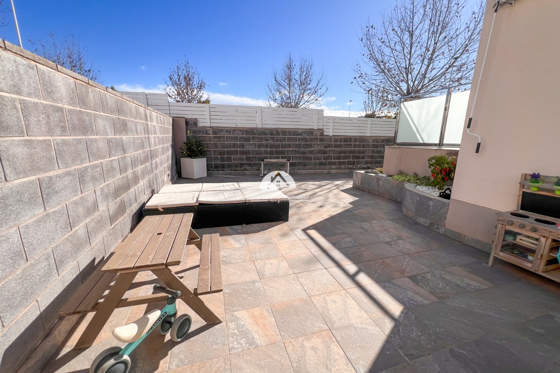 Resale - Villa - Torrevieja