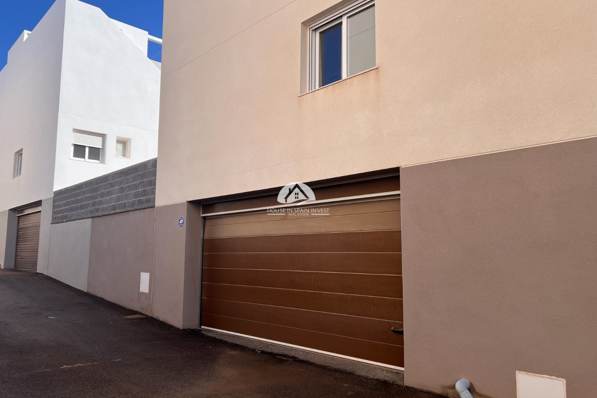 Resale - Villa - Torrevieja