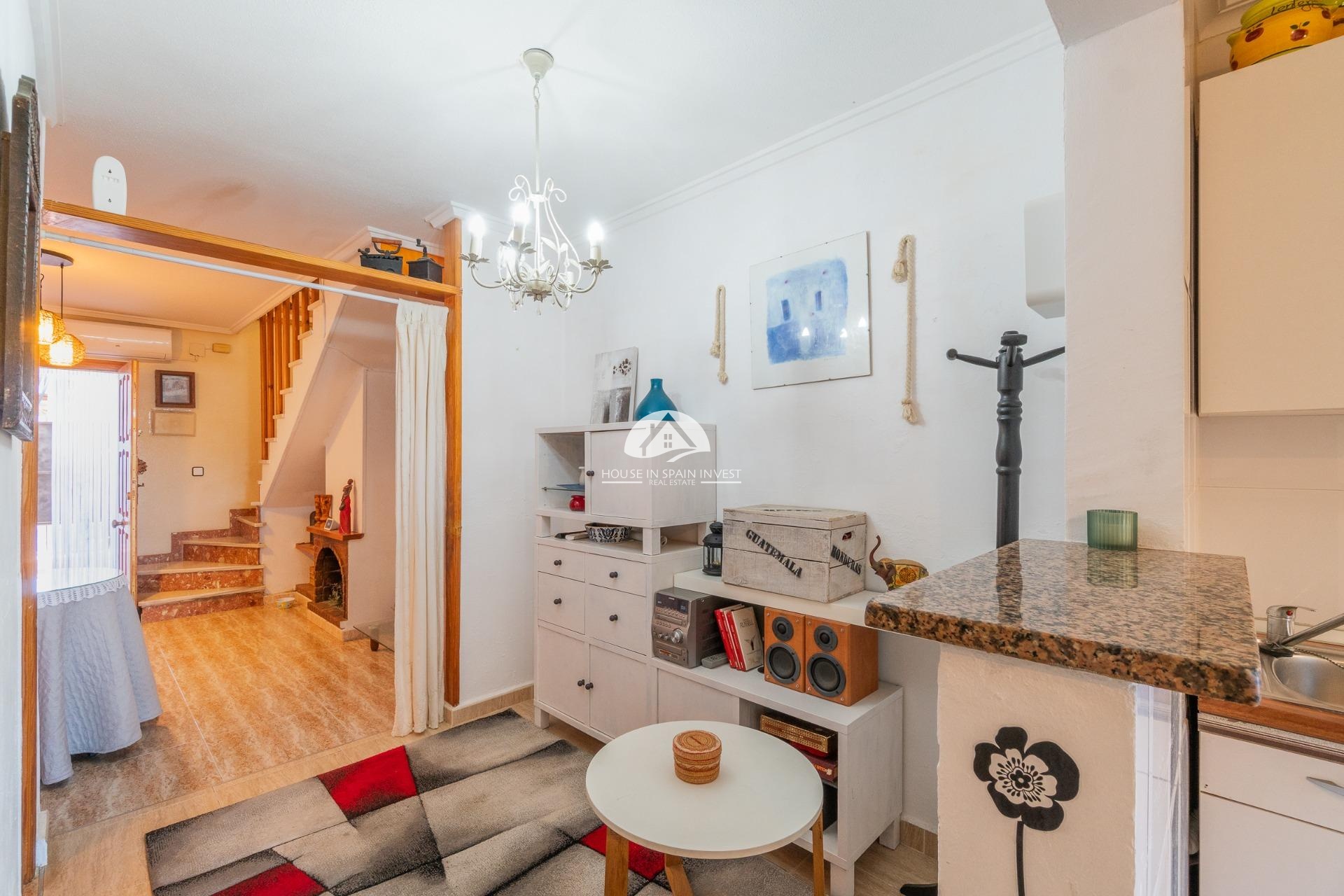 Reventa - house - Torrevieja - Los Balcones  