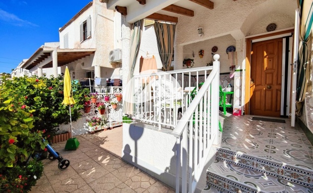 Townhouse - Resale - Torrevieja - Aguas Nuevas - Sector 25