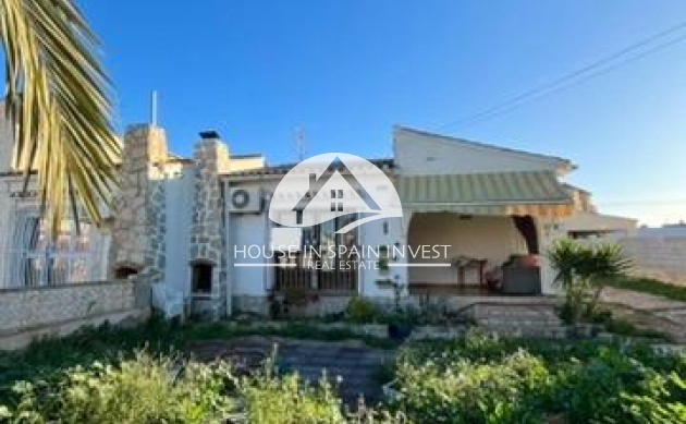 Villa - Herverkoop - Torrevieja - Aguas Nuevas