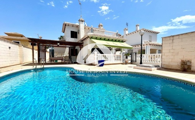 Villa - Resale - Orihuela Costa - La Zenia