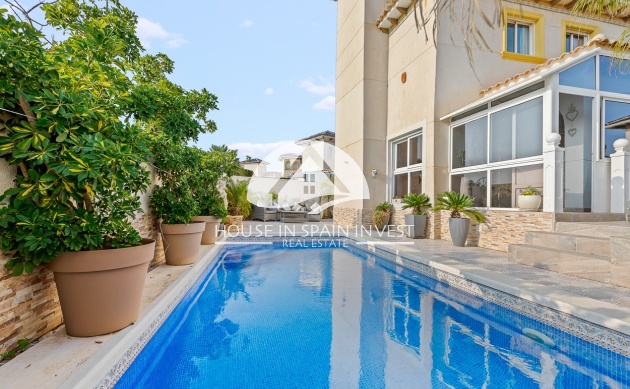 Villa - Resale - Orihuela Costa - Playa Flamenca