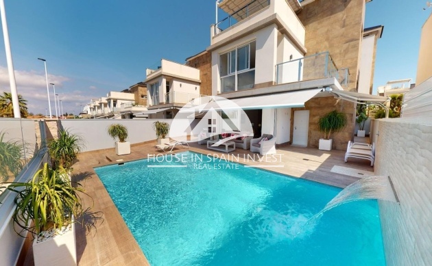 Villa - Resale - Torrevieja - Torrevieja