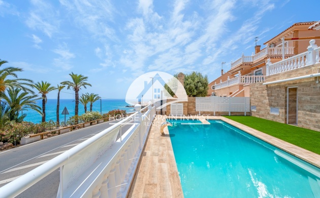 Villa - Resale - Torrevieja - Torrevieja