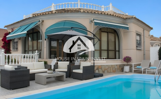 Villa - Resale - Torrevieja - Torrevieja