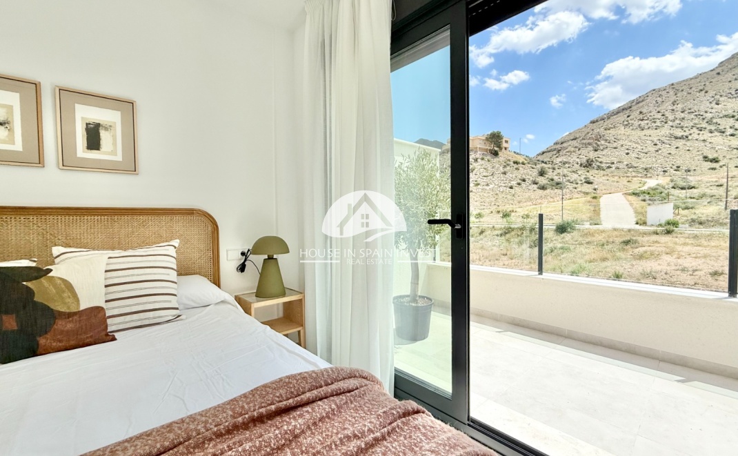 Obra nueva - Adosado - Cox