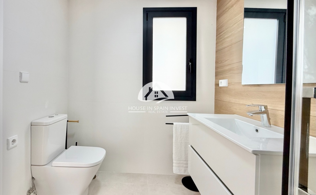 Obra nueva - Adosado - Cox