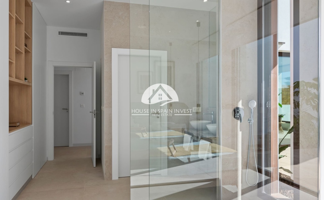 Obra nueva - Chalet - Los Alcázares