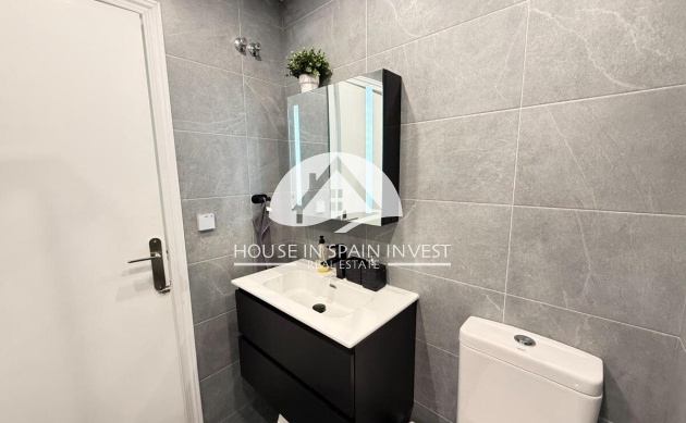 Herverkoop - Appartement - Torrevieja - Playa del Cura