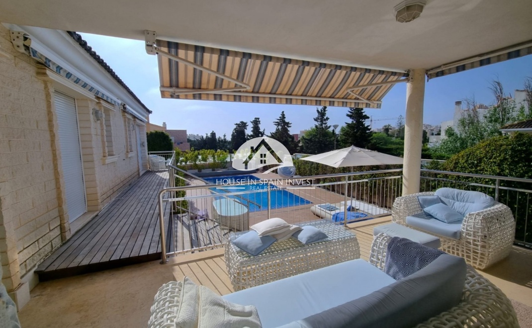 Herverkoop - Villa - Torrevieja - La Mata