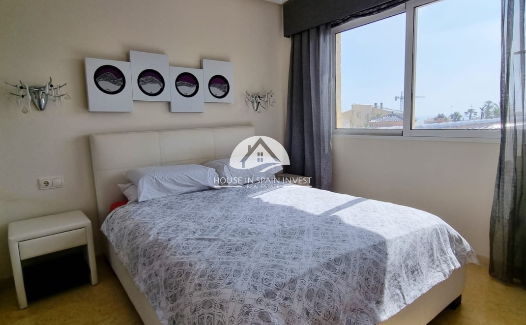 Herverkoop - Villa - Torrevieja - La Mata