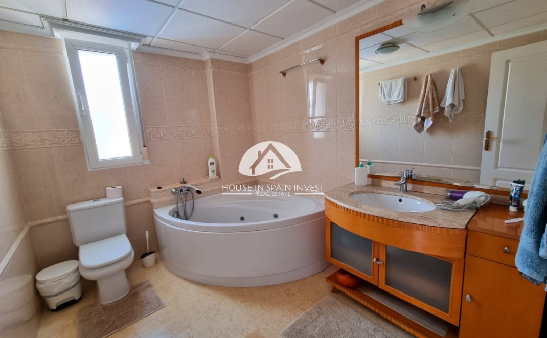 Herverkoop - Villa - Torrevieja - La Mata