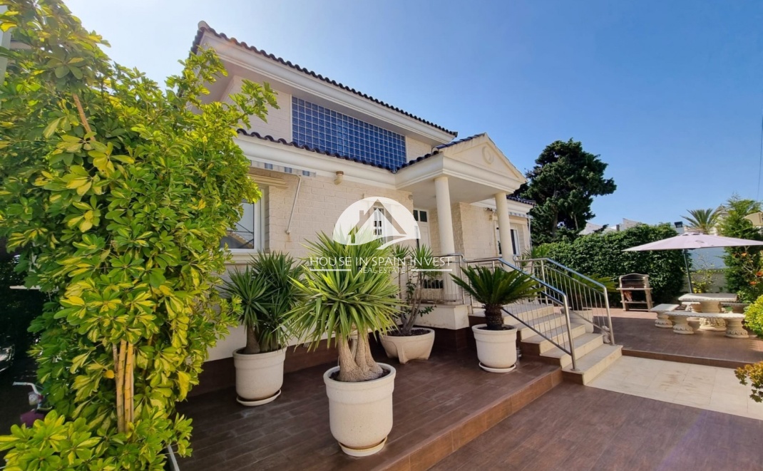 Herverkoop - Villa - Torrevieja - La Mata