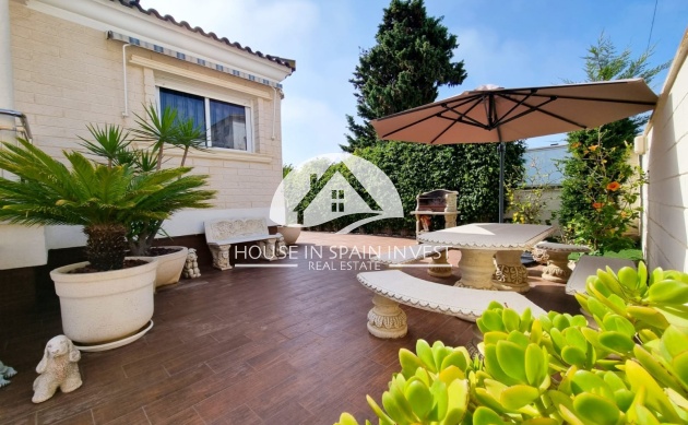 Herverkoop - Villa - Torrevieja - La Mata