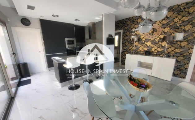 Herverkoop - Villa - Orihuela Costa - Villamartín