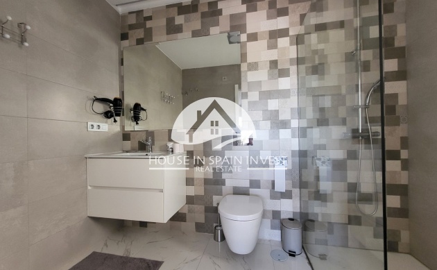 Herverkoop - Villa - Orihuela Costa - Villamartín