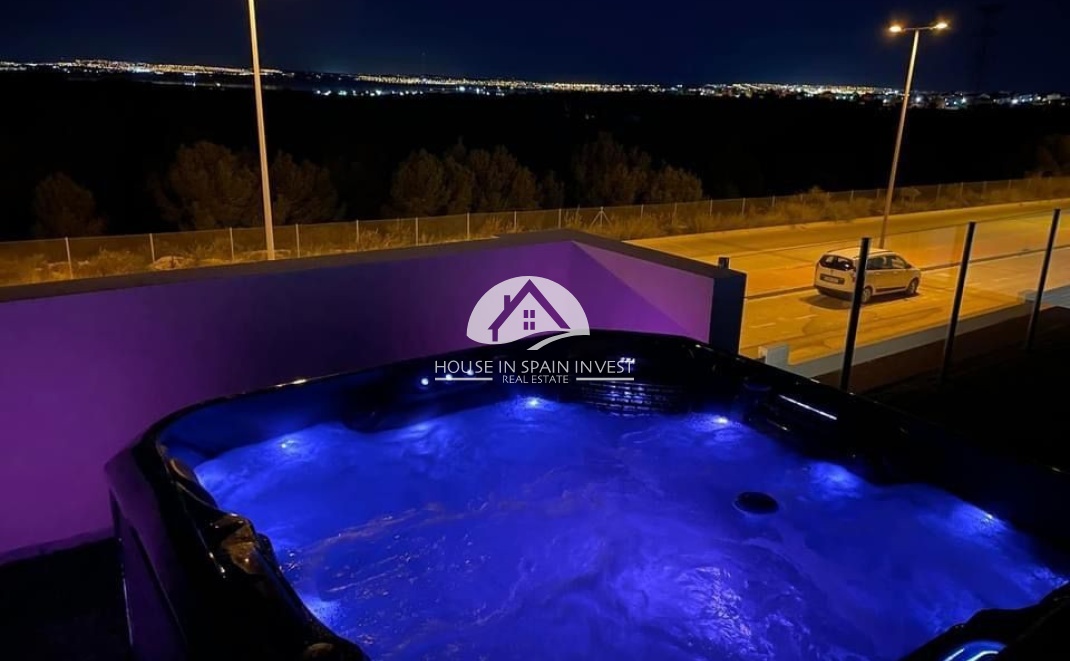 Herverkoop - Villa - Orihuela Costa - Villamartín