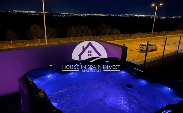 Herverkoop - Villa - Orihuela Costa - Villamartín