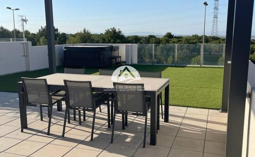 Herverkoop - Villa - Orihuela Costa - Villamartín