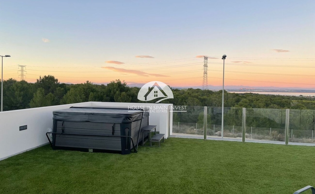 Herverkoop - Villa - Orihuela Costa - Villamartín