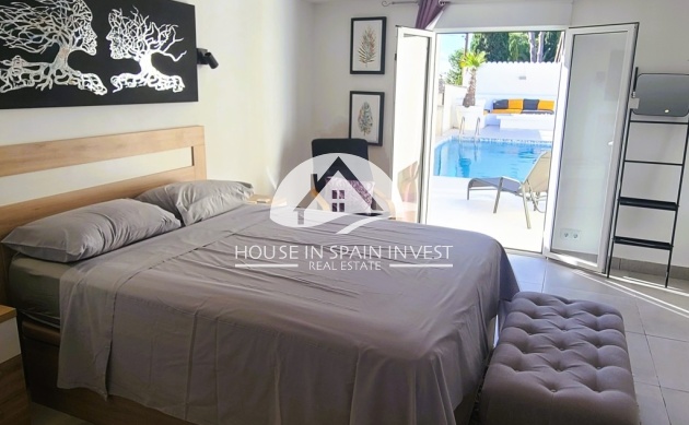 Herverkoop - Villa - Torrevieja - Los Balcones  