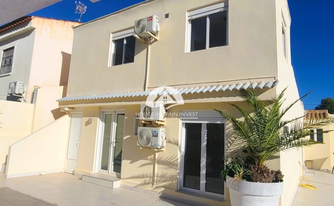 Herverkoop - Villa - Torrevieja - Los Balcones  