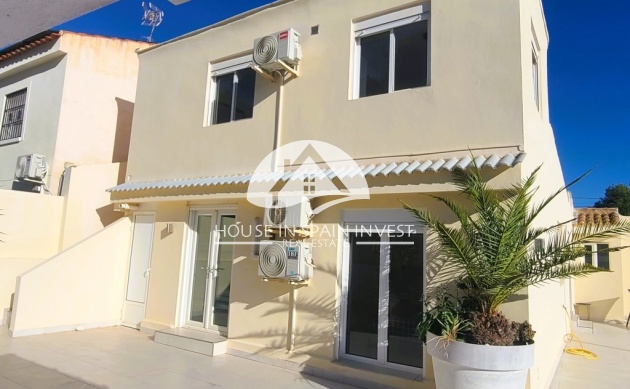 Herverkoop - Villa - Torrevieja - Los Balcones  