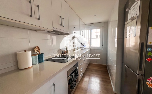 Resale - Villa - Torrevieja