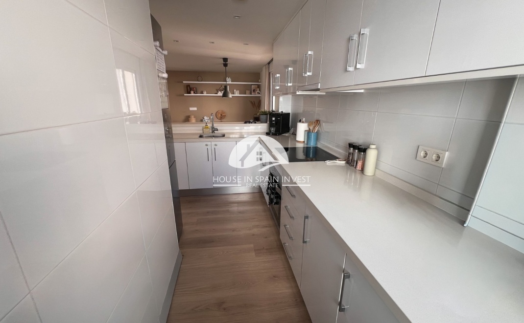 Resale - Villa - Torrevieja