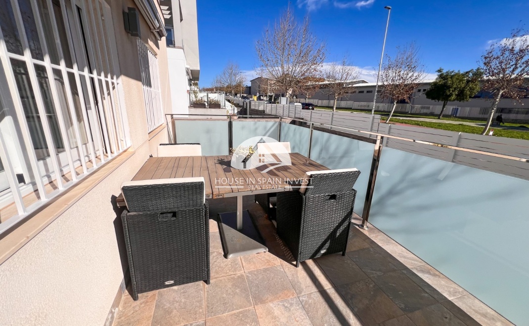 Resale - Villa - Torrevieja