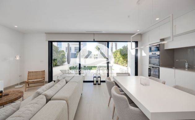 Reventa - Apartamento - Las Colinas Golf