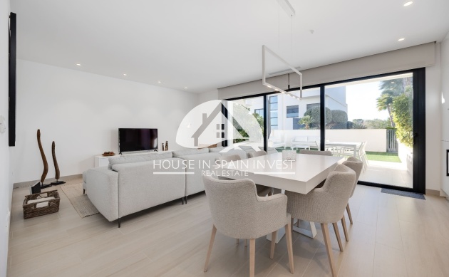 Reventa - Apartamento - Las Colinas Golf