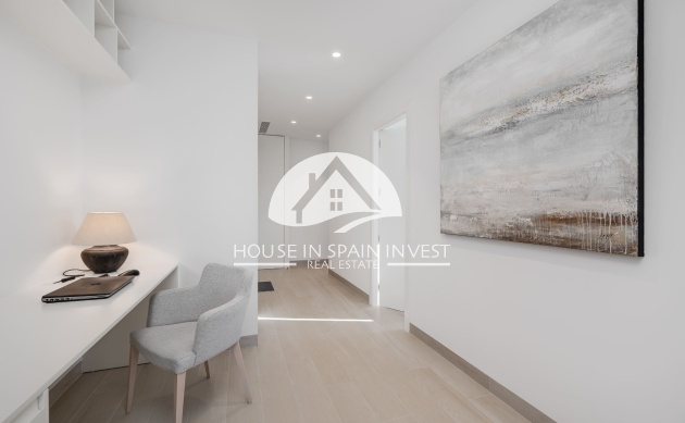 Reventa - Apartamento - Las Colinas Golf