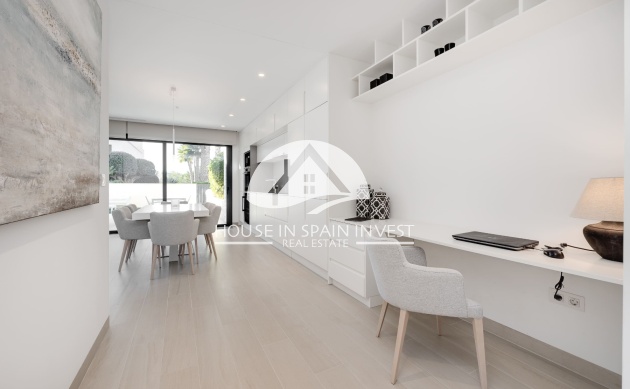 Reventa - Apartamento - Las Colinas Golf