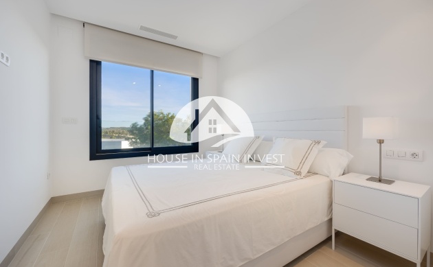 Reventa - Apartamento - Las Colinas Golf