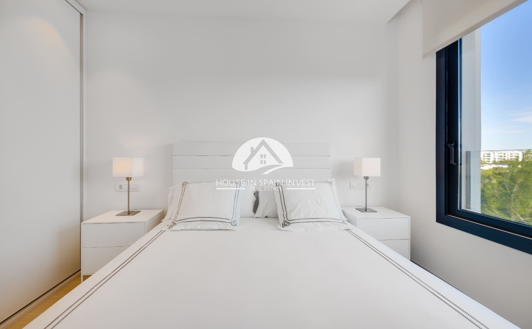 Reventa - Apartamento - Las Colinas Golf