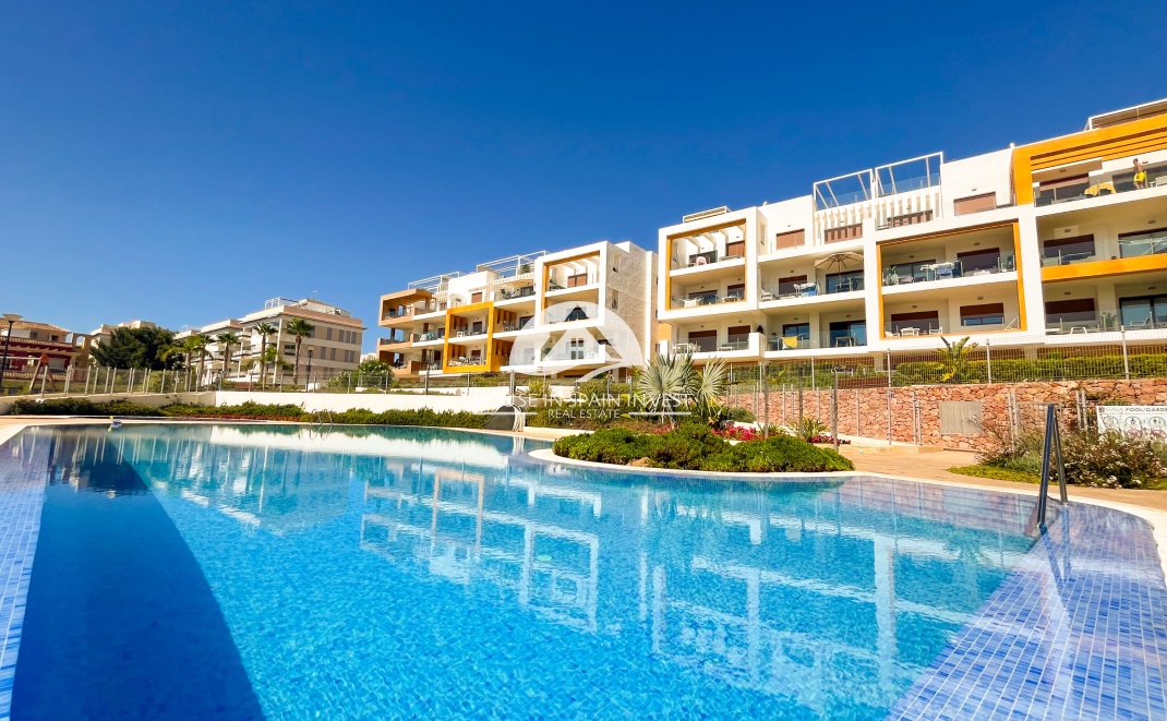 Resale - Apartment  - Orihuela Costa - Villamartín