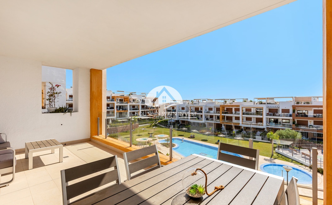 Resale - Apartment  - Orihuela Costa - Villamartín